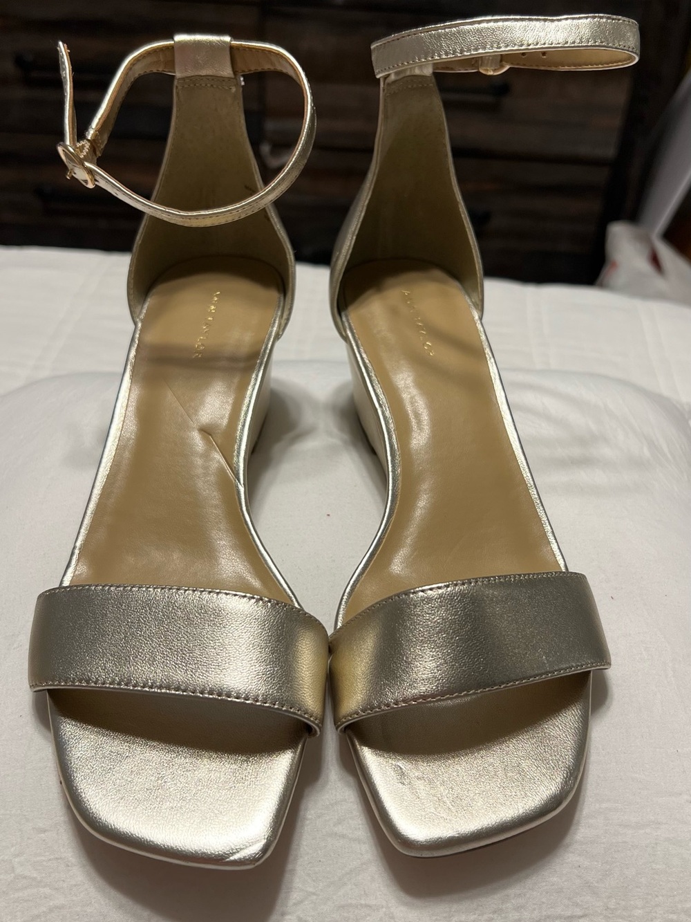 Ann Taylor Amma BW Champagne Wedge Sandals | Women’s 8